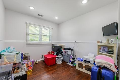31 Fox Hill Road Fairfield NJ 07004