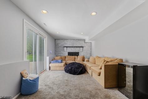 31 Fox Hill Road Fairfield NJ 07004