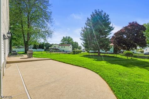 31 Fox Hill Road Fairfield NJ 07004