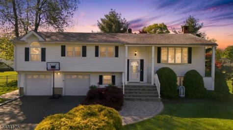 31 Fox Hill Road Fairfield NJ 07004