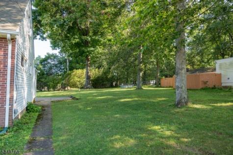 1 Tonneson Drive Roxbury NJ 07876