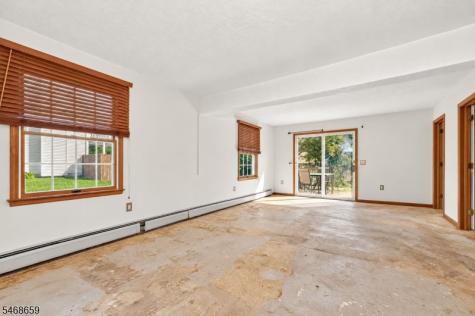 928 Liberty Street Belvidere NJ 07823