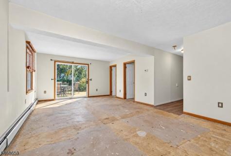 928 Liberty Street Belvidere NJ 07823
