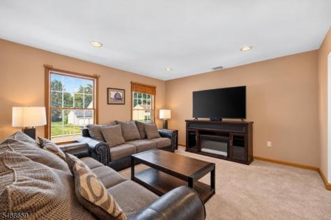 928 Liberty Street Belvidere NJ 07823