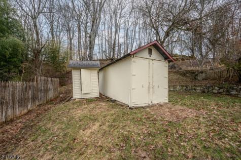 32 High Street Blairstown NJ 07825