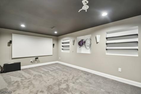 33 Avondale Road Denville NJ 07834