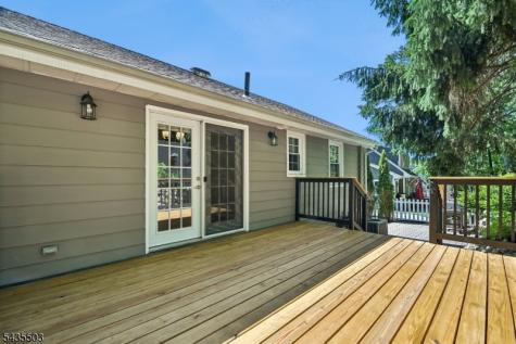 33 Avondale Road Denville NJ 07834