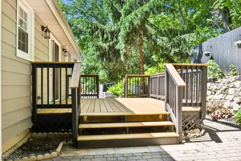 33 Avondale Road Denville NJ 07834