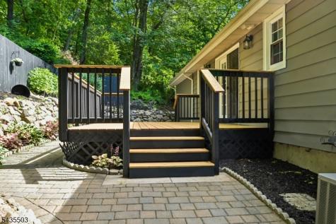 33 Avondale Road Denville NJ 07834