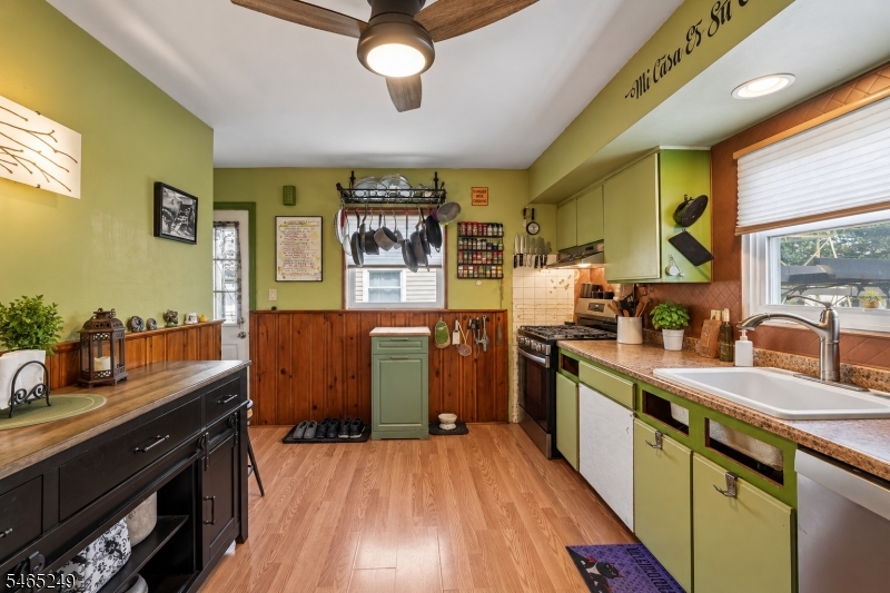 17 Bryant Avenue Bloomfield NJ 07003