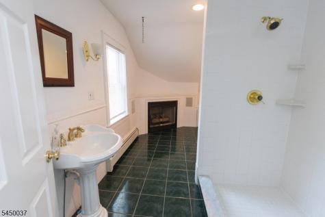 7 Wolfs Corner Road Green NJ 07860
