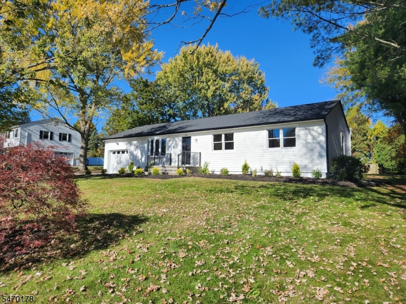 44 Slope Drive Mansfield NJ 07840