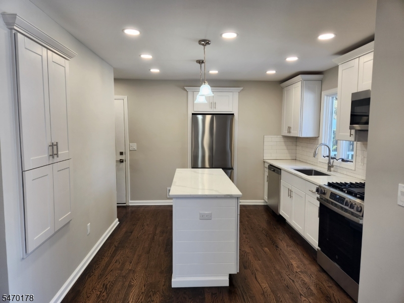 44 Slope Drive Mansfield NJ 07840