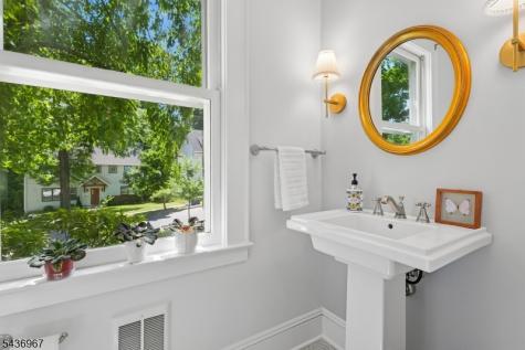 31 Macopin Avenue Montclair NJ 07043