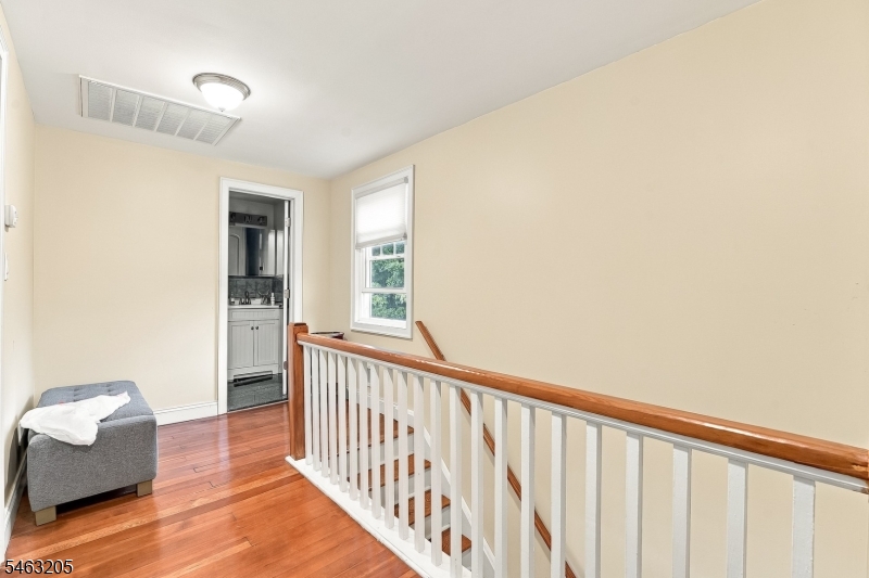 818 Ridge Road Cedar Grove NJ 07009