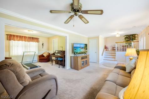 23 Slingerland Avenue Pequannock NJ 07440