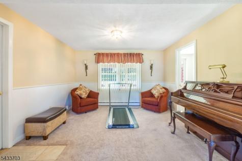23 Slingerland Avenue Pequannock NJ 07440