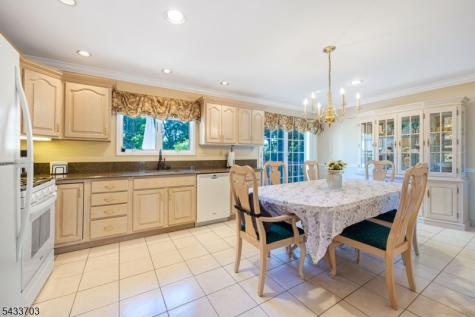 23 Slingerland Avenue Pequannock NJ 07440