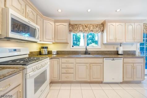23 Slingerland Avenue Pequannock NJ 07440