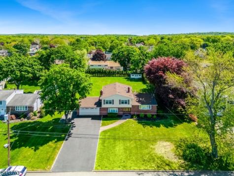 23 Slingerland Avenue Pequannock NJ 07440