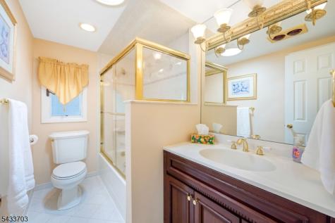 23 Slingerland Avenue Pequannock NJ 07440