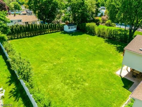23 Slingerland Avenue Pequannock NJ 07440