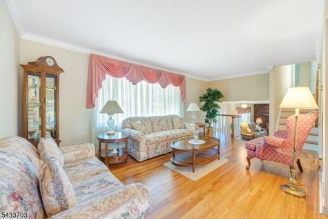 23 Slingerland Avenue Pequannock NJ 07440