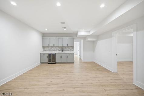 42 Charles Street Livingston NJ 07039