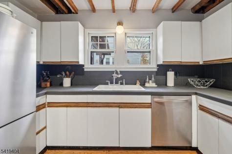 9 Dogwood Road West Orange NJ 07052
