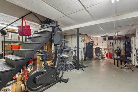 9 Dogwood Road West Orange NJ 07052