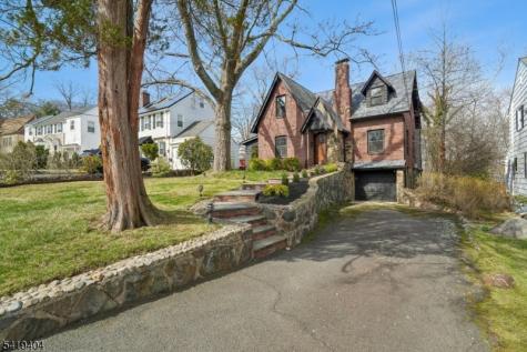 9 Dogwood Road West Orange NJ 07052