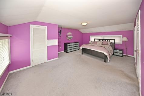 217 Sweetbriar Place Paramus NJ 07652