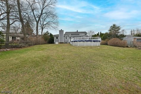 217 Sweetbriar Place Paramus NJ 07652