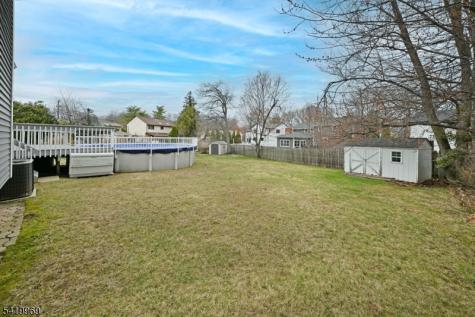 217 Sweetbriar Place Paramus NJ 07652
