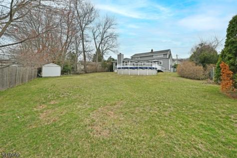 217 Sweetbriar Place Paramus NJ 07652