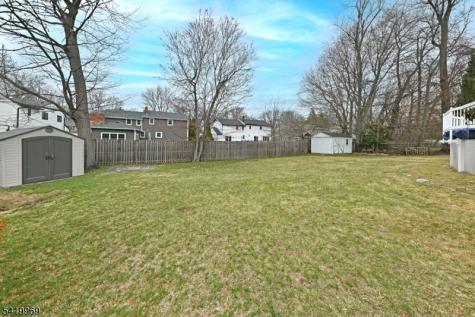 217 Sweetbriar Place Paramus NJ 07652