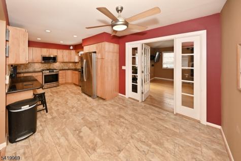 217 Sweetbriar Place Paramus NJ 07652