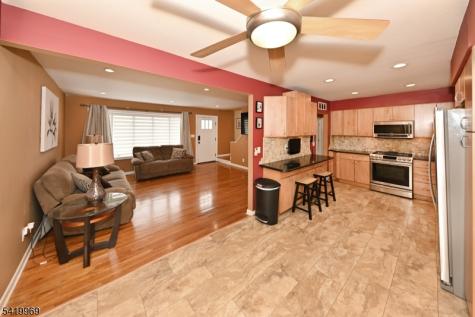 217 Sweetbriar Place Paramus NJ 07652