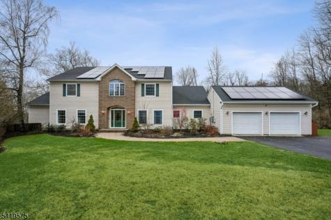 9 Nuthatch Court Allamuchy NJ 07840