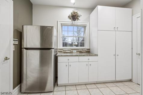 9 Nuthatch Court Allamuchy NJ 07840