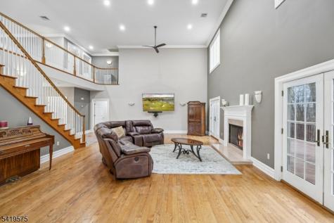 9 Nuthatch Court Allamuchy NJ 07840