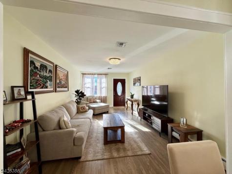 195 Maple Street Kearny NJ 07032
