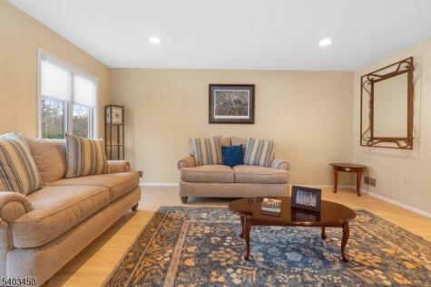 25 Cherokee Road East Brunswick NJ 08816