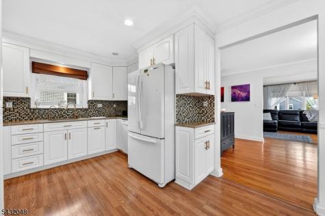 21 5TH Avenue Linden NJ 07036