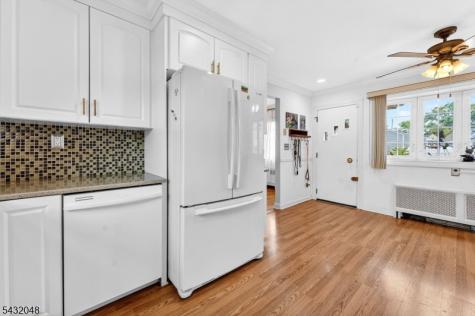 21 5TH Avenue Linden NJ 07036