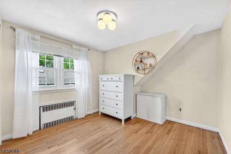 21 5TH Avenue Linden NJ 07036