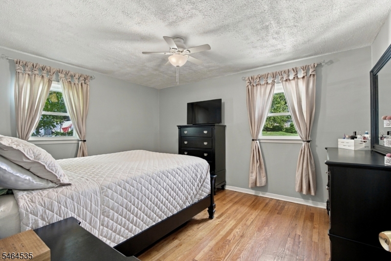 57 Lakeview Avenue Clinton NJ 08809