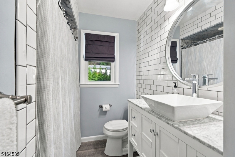 57 Lakeview Avenue Clinton NJ 08809