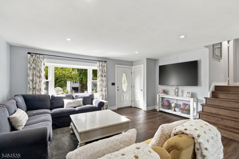 57 Lakeview Avenue Clinton NJ 08809