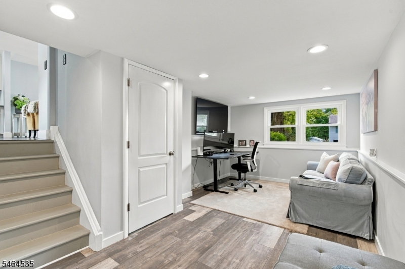 57 Lakeview Avenue Clinton NJ 08809